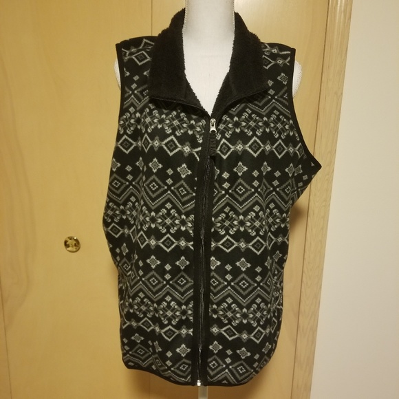 croft & barrow Jackets & Blazers - 3 for $15 PLUS SIZE FLEECE PLUSH VEST 2X